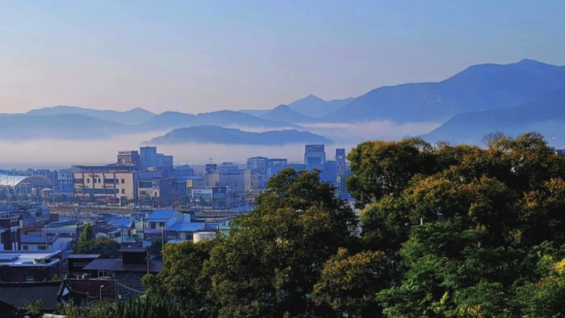 옥녀봉의 아침 안개.jpg