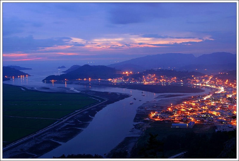 포구 야경.jpg